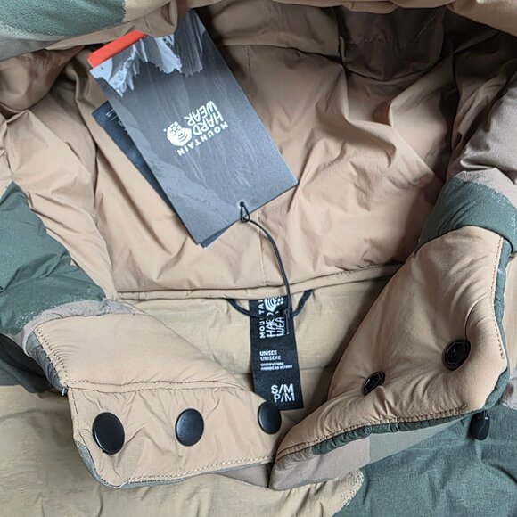 NWT Mountain Hardwear Stretchdown Poncho Size S/M Camo Camping - Picture 7 of 11